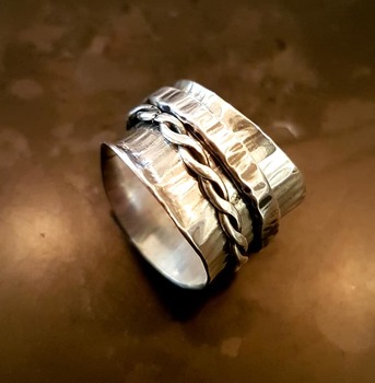 Silver spinner ring by Peter Grooby